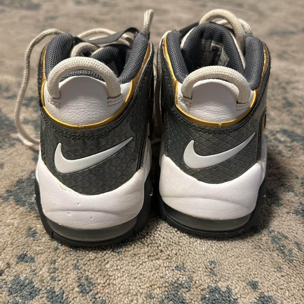 Kids NIKE AIR MORE UPTEMPO SE GT snakeskin size 1.5 - Picture 5 of 6